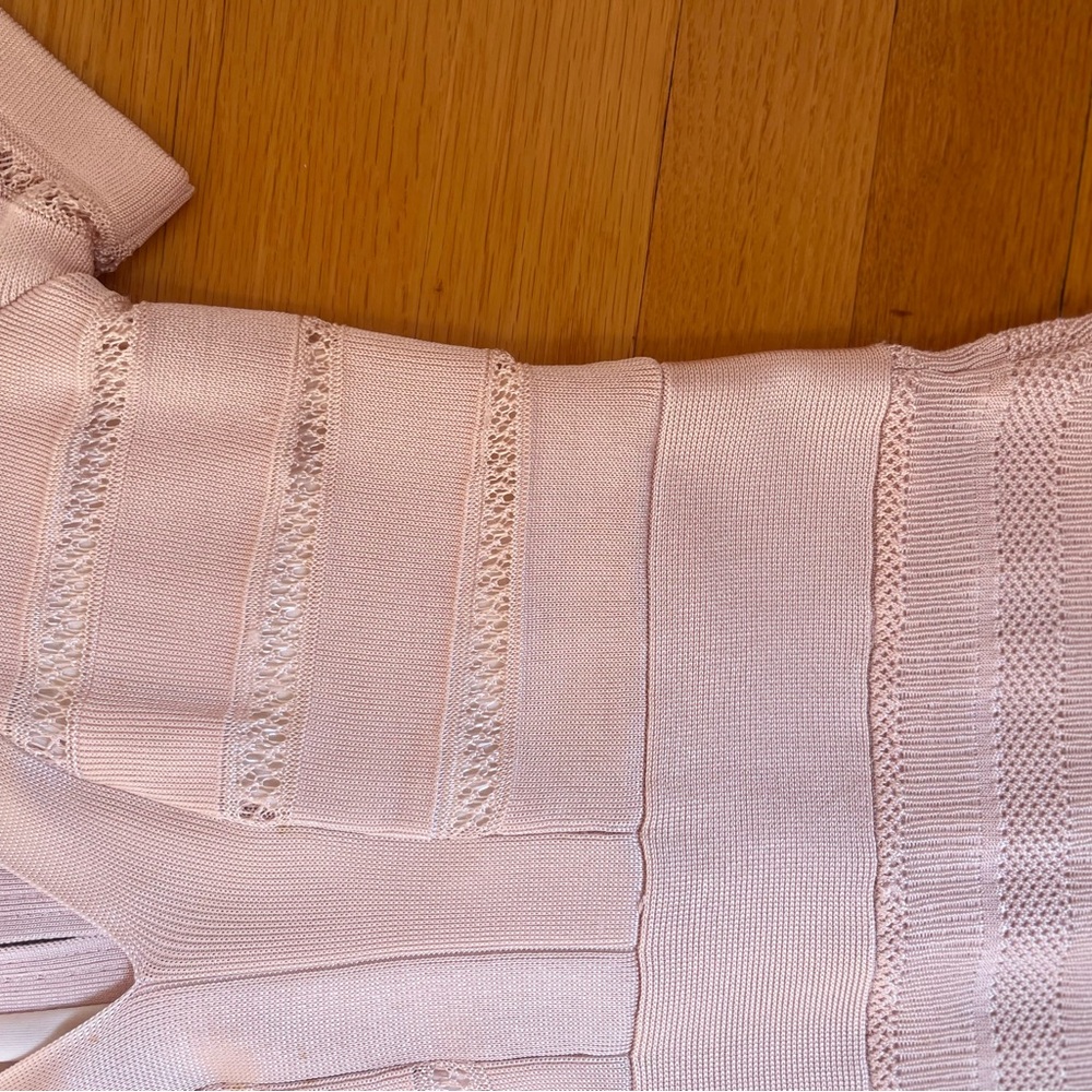 Gorgeous - Picture 4 of 4